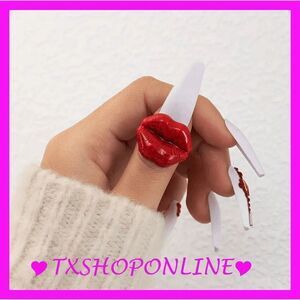 💋💋Red Lip Shaped Finger Ring👄👄 NEW